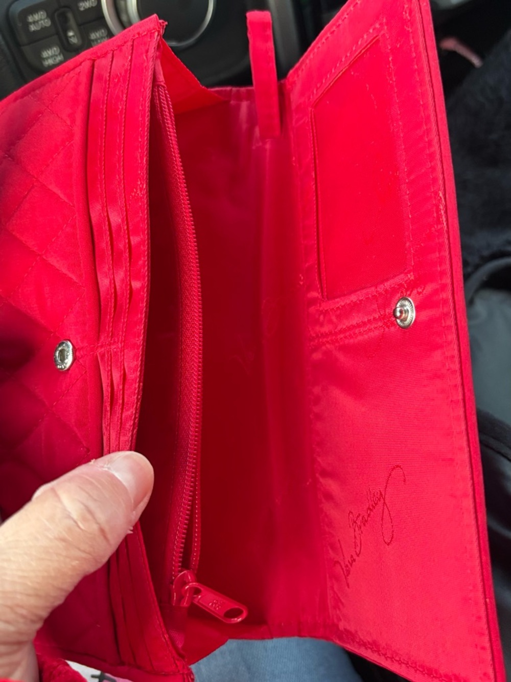 Vera Bradley quilted wallet/Wristlet - Picture 6 of 8
